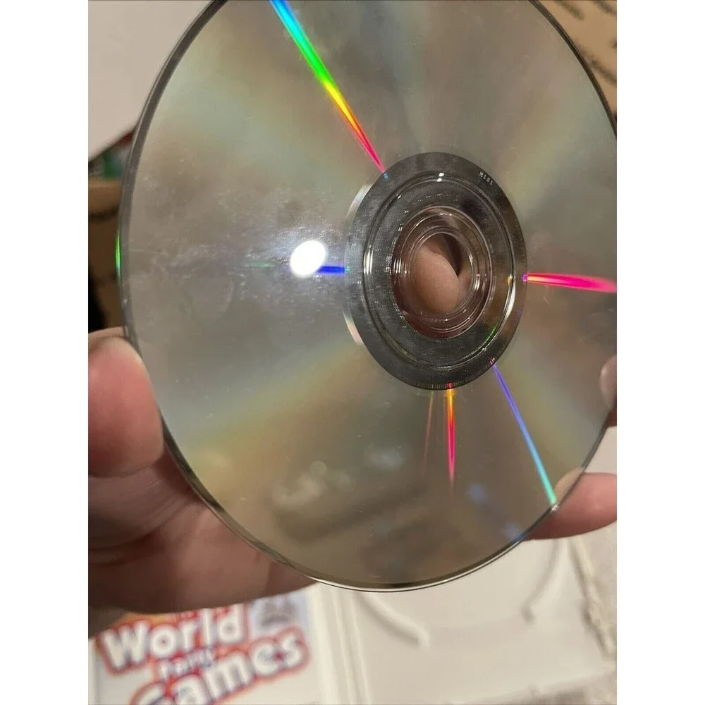 World Party Games (Nintendo Wii) TESTED COMPLETE CASE DISC BOOK Video Game